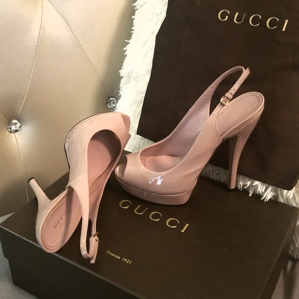 Gucci 310083 6812